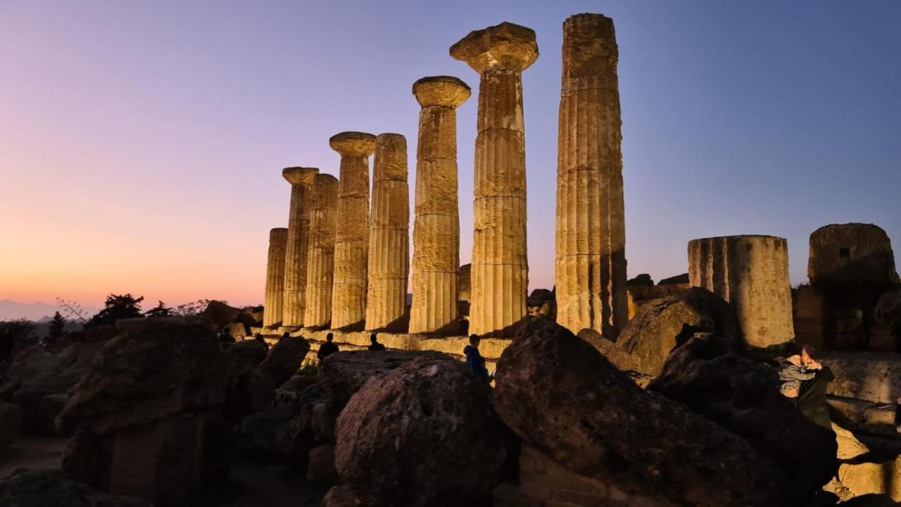 La Trinacria Apartment Agrigento Luaran gambar